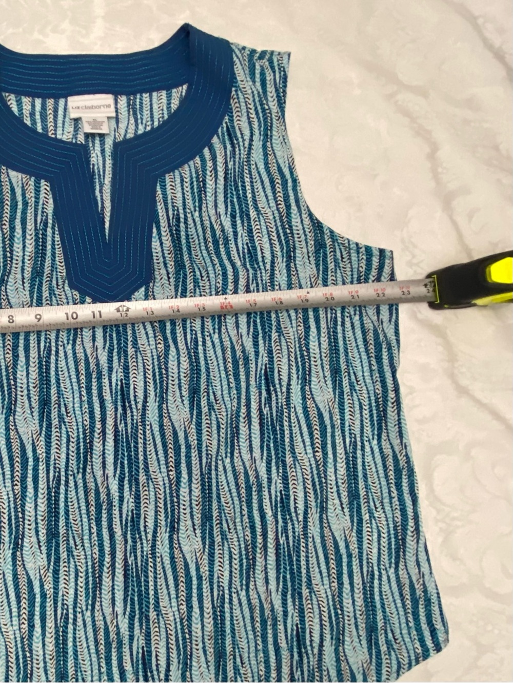 Liz Claiborne Blue Multi-Stripe Sleeveless Camisole Blouse - Picture 3 of 4